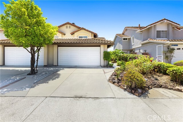 Building Photo - 24242 Briones Dr Rental