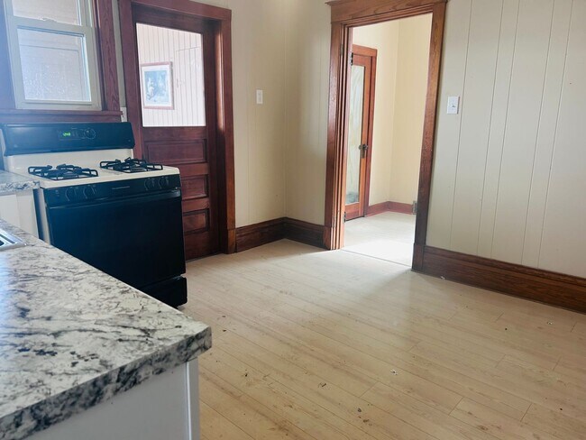 Photo - 440 Winona St Unit 440 Winona St