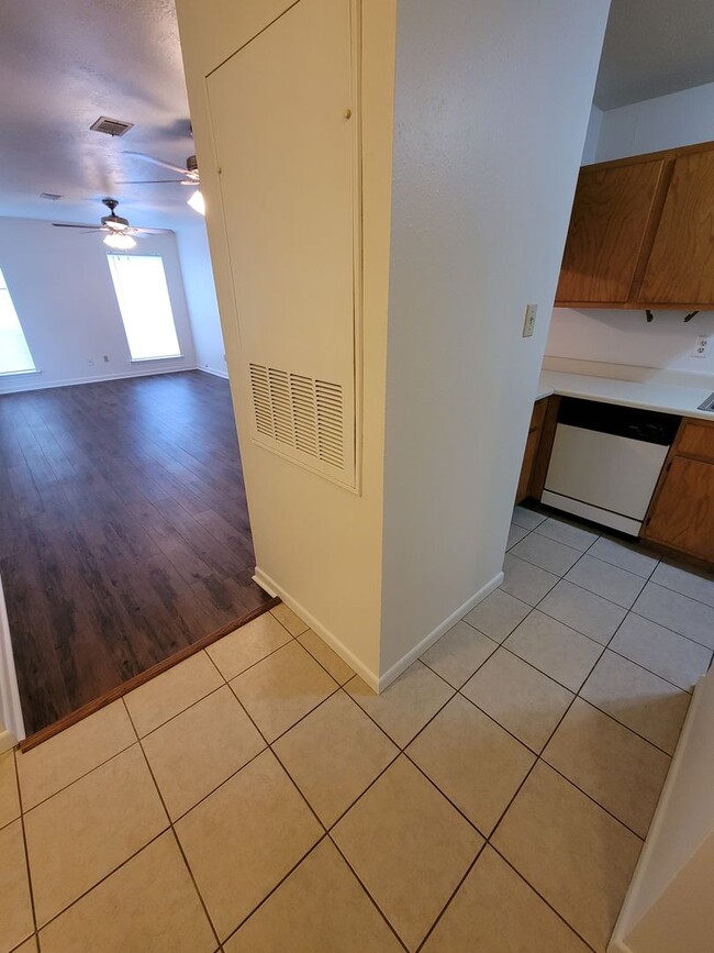 Photo - College Station, 2-bedroom, 1-bath - fenced in yard - Duplex for lease.