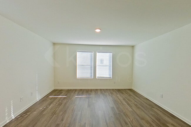 Photo - 110 Flat Rock Ml Trl