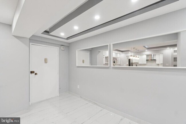 Photo - 4201 Cathedral Ave NW Unit 122E