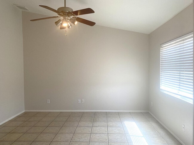 Photo - 14619 N 62nd Ave