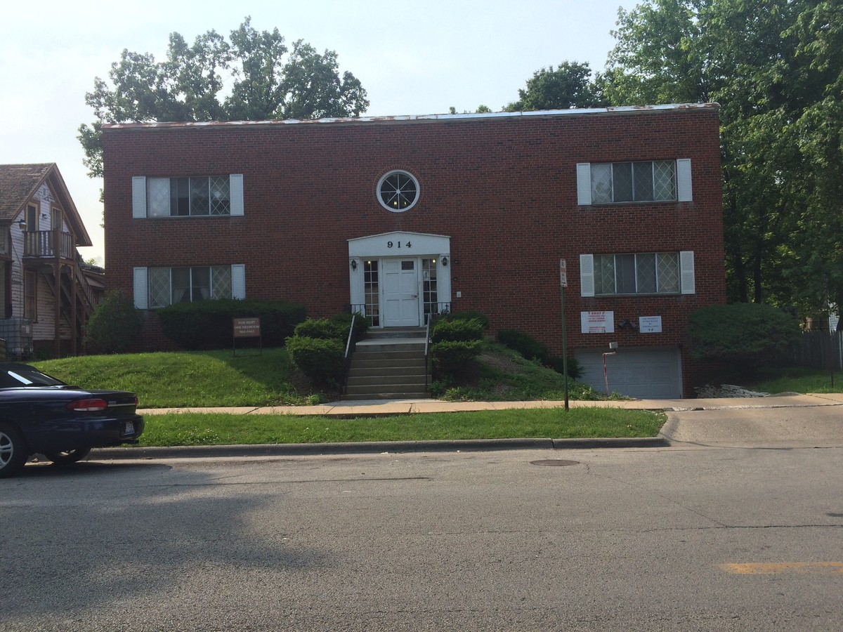 914 N Court St, Rockford ILL 61103 - 914 N Court St, Rockford ILL 61103 Apartments