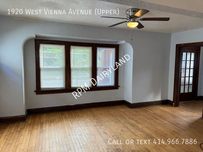 Photo - 1920 W Vienna Ave