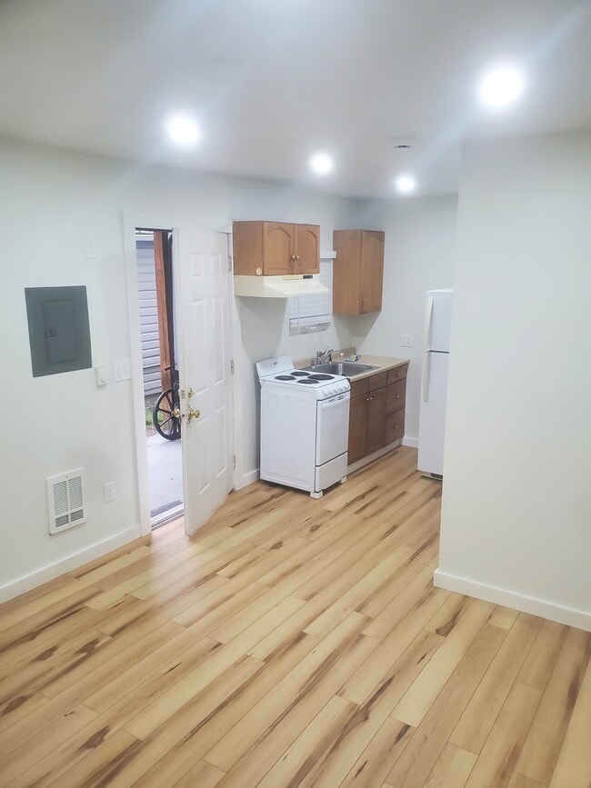 Photo - 5409 S Warner St Unit #2
