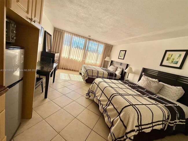 Photo - 19201 Collins Ave Unit 241