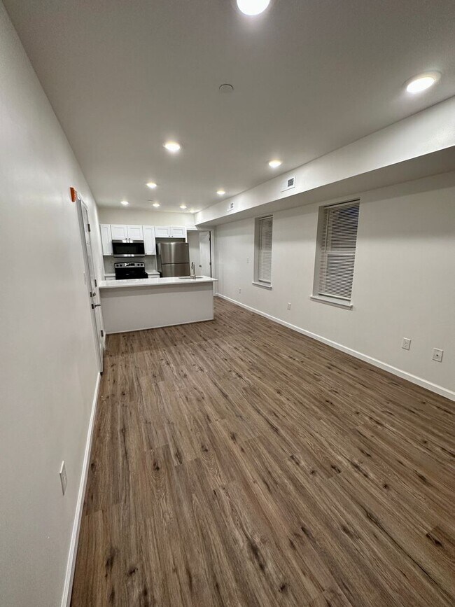 Photo - 4224 Brown St Unit 4224 Brown St 2nd Fl