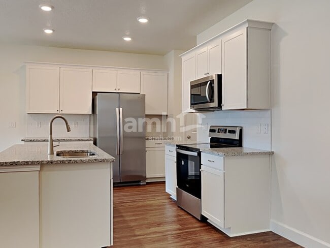 Photo - 2317 Surry Way