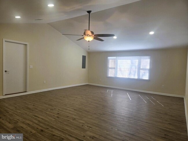 Photo - 199 Berger St