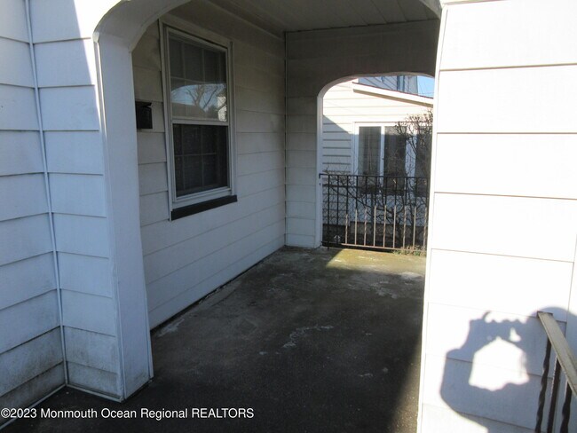 Photo - 323 15th Ave