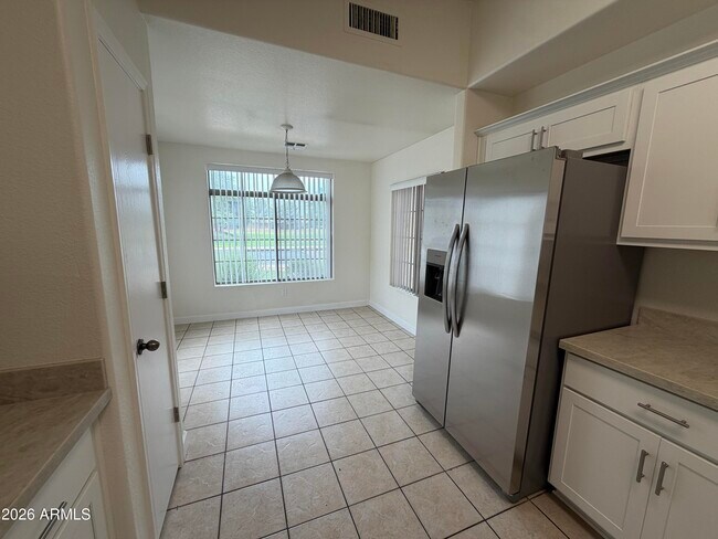 Photo - 12710 W Ash St