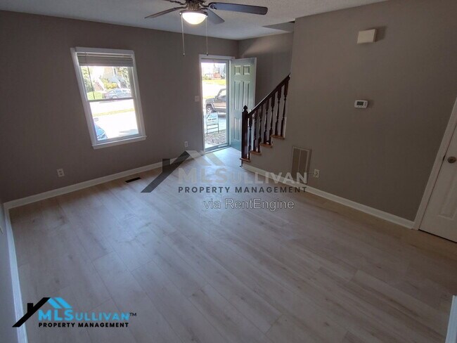 Photo - 2211 Peppertree St Unit C