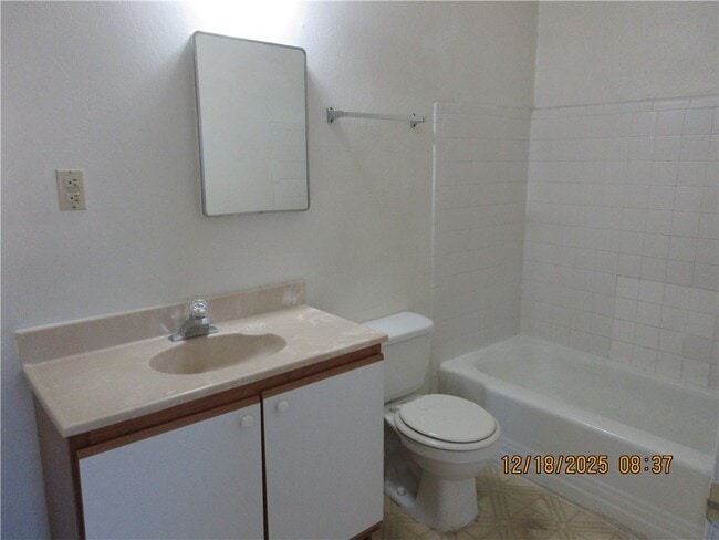 Photo - 2495 Detroit Ave Unit 4