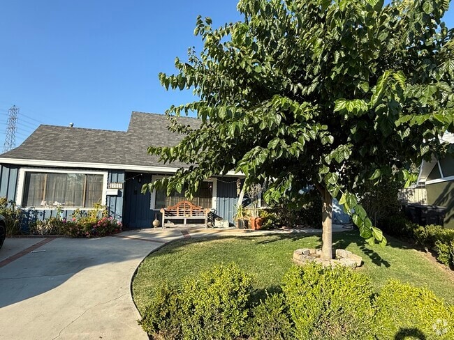 Building Photo - 17910 Cordary Ave Rental