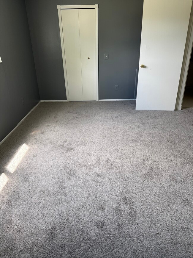 Photo - 31577 Fraser Dr Unit Two Bedroom one Bath