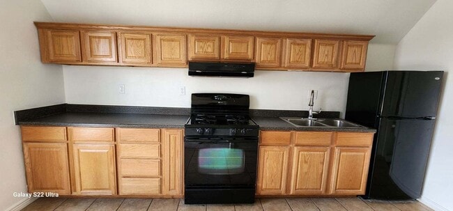 Building Photo - Evans2011 (KC-AM) Unit 3 Rental