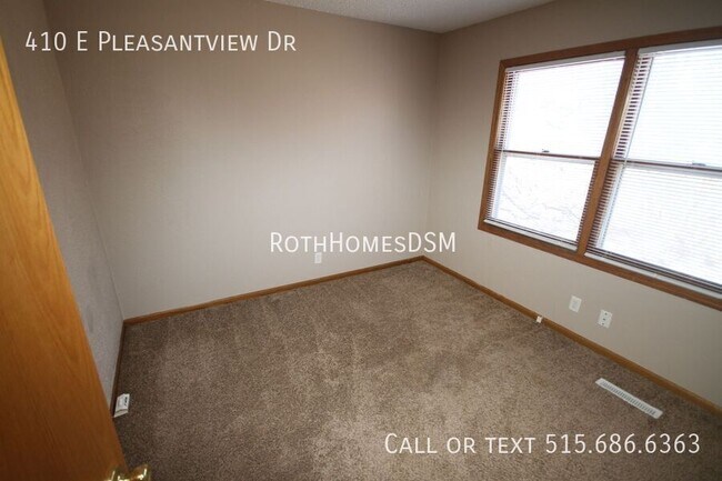 Photo - 410 E Pleasant Vw Dr