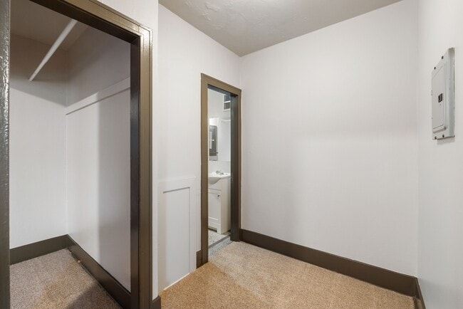 Photo - 16 N Broadway St Unit 12