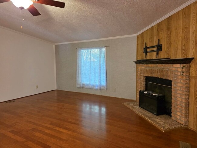 1723 Scott Rd