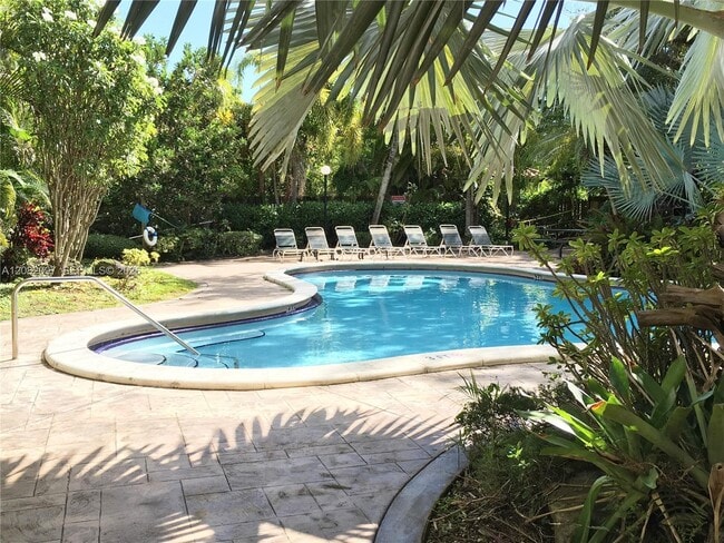 Photo - 6904 N Kendall Dr Unit F405