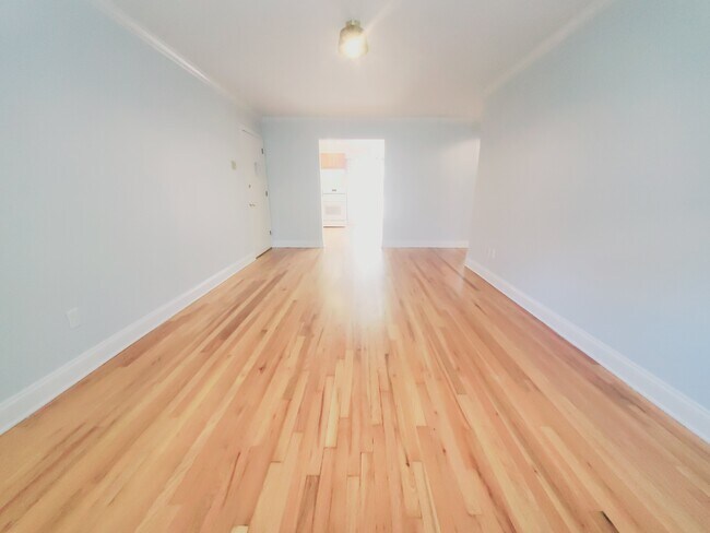 Photo - 409 Glenbrook Rd Unit F