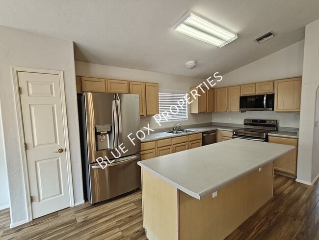 Photo - 710 W Calle Alta Loma