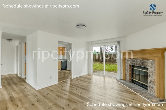 Building Photo - 2452 SE 9th Ct Rental