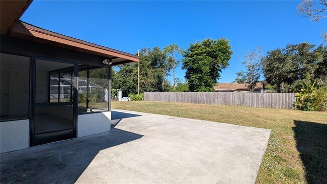 Photo - 874 Dolphin Ave NW