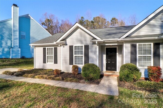 Photo - 771 Rebecca Jane Dr