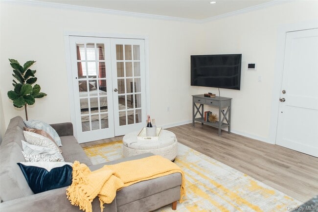 Photo - 27 Vanderbilt Ave Unit 1st Fl