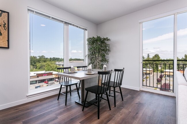 Photo - The Vantage - Bellingham's Premier Apartment Building