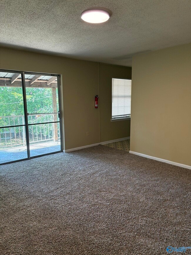 Photo - 4 Cloverleaf Dr Unit 4