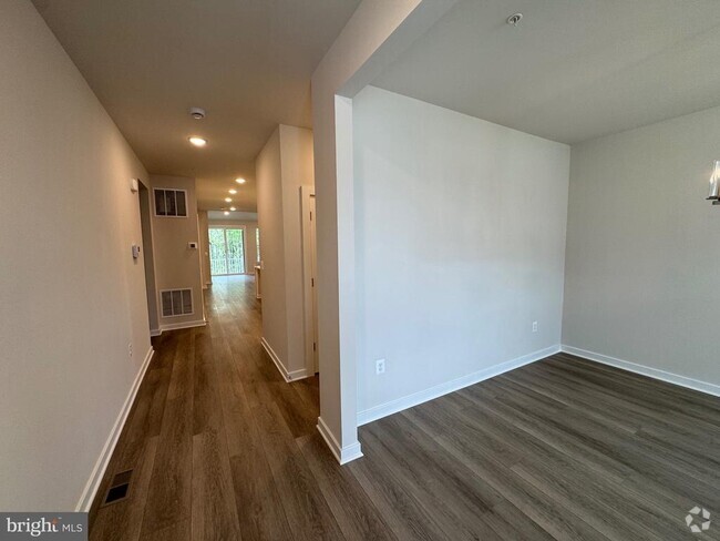 Building Photo - 13409 Petrel St Rental