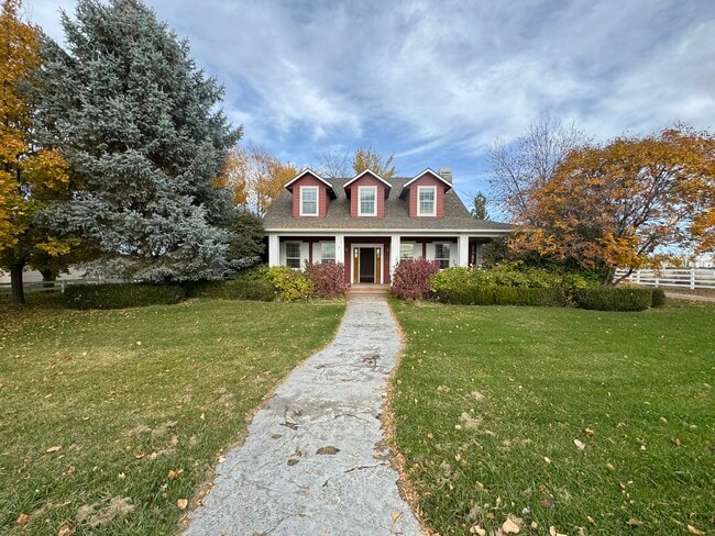 Building Photo - 9504 Purple Sage Rd