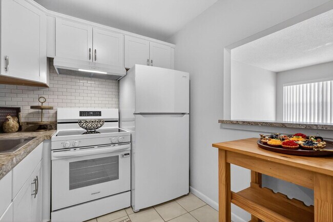 Photo - 378 Sheffield P