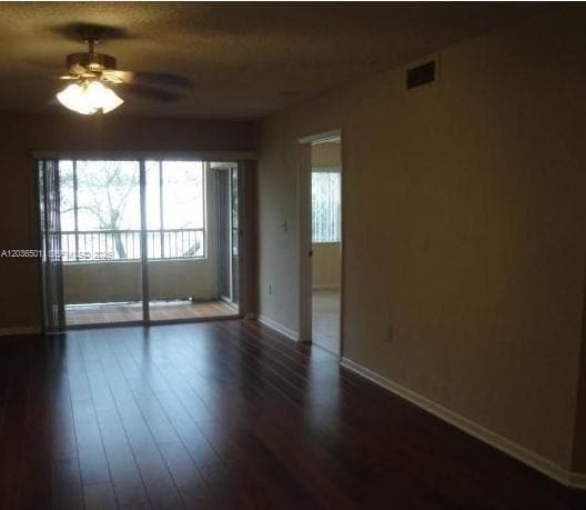 Building Photo - 2831 N Oakland Forest Dr Unit 208