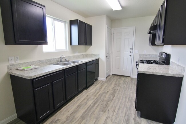 Building Photo - 12426 Dawn Terrace Rental