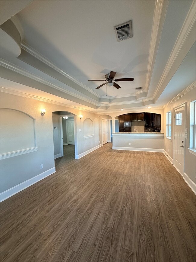 Photo - 2005 Pasadena Blvd