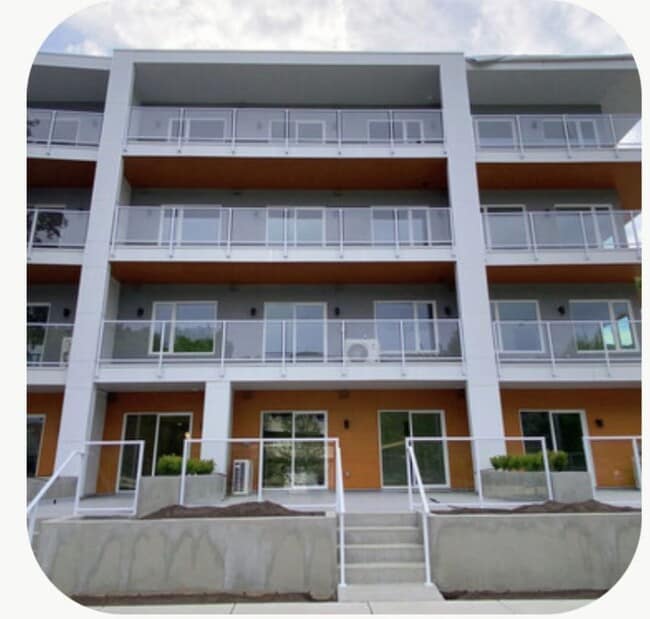 Photo - 880 Saucier Av Unit 3rd floor