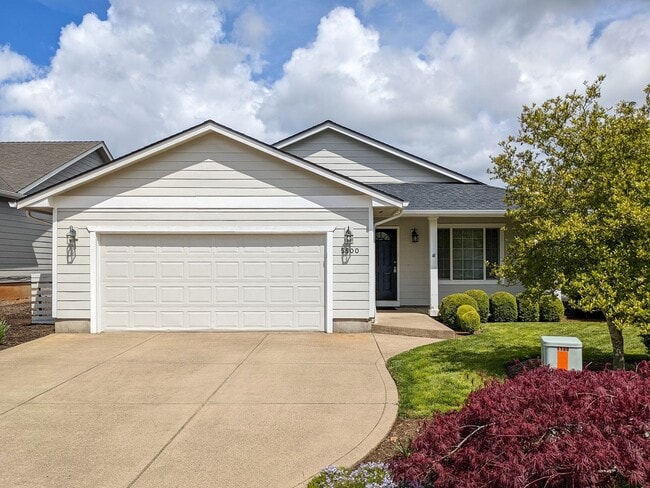Building Photo - 5500 Doogan Ct SE