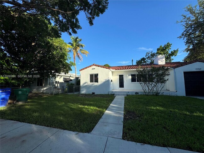 Photo - 2250 SW 21st St