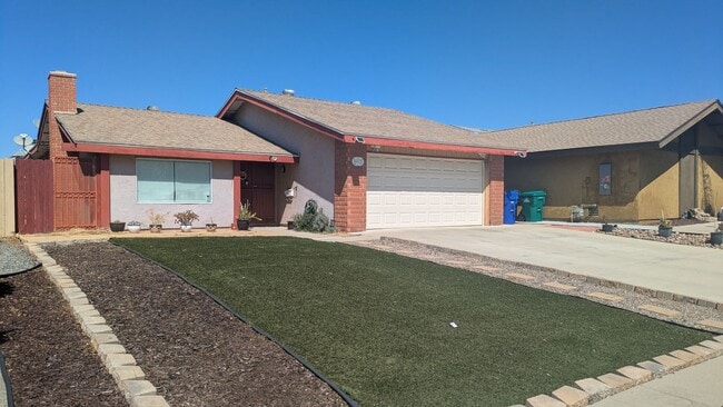 Excellent Location in Mira Mesa! - Excellent Location in Mira Mesa!