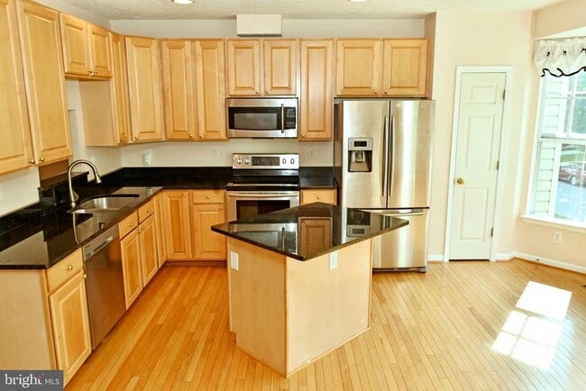 Photo - 7005 Cradlerock Farm Ct