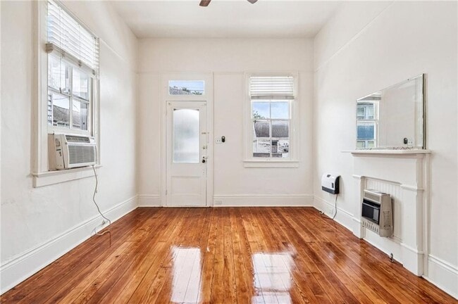 Photo - 1508 Music St