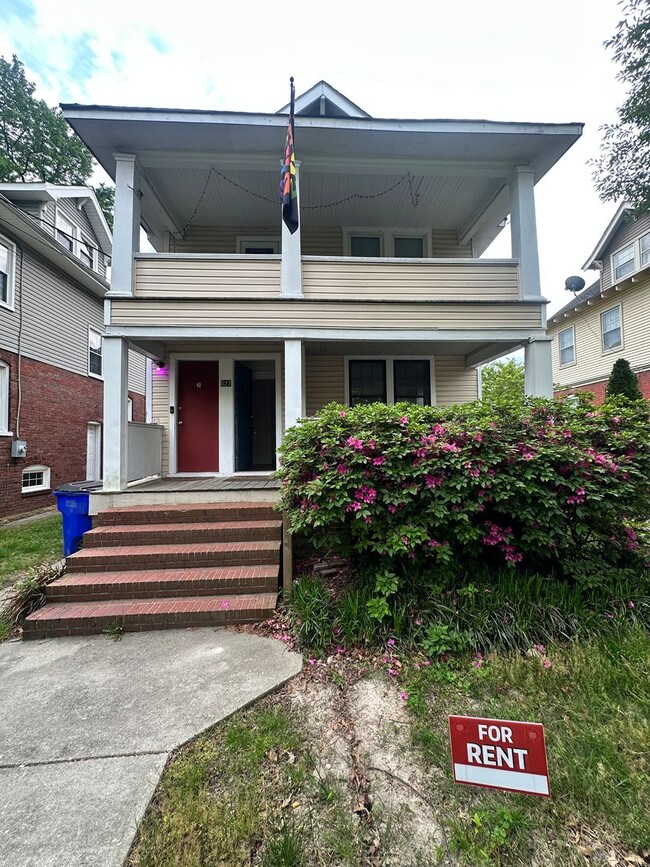 Building Photo - 527 Maryland Ave Unit 1