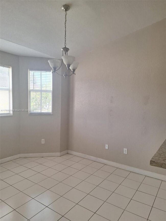 Photo - 2925 SE 16th Ave Unit 200