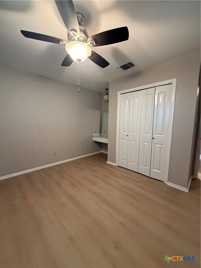 Photo - 482 Kerlick Ln