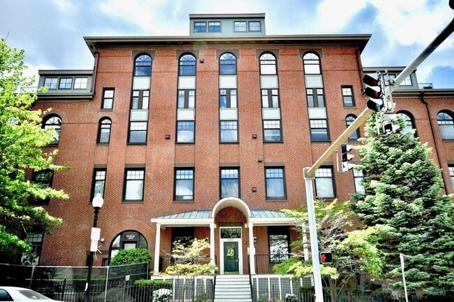 Photo - 340 Bunker Hill St Unit 1E