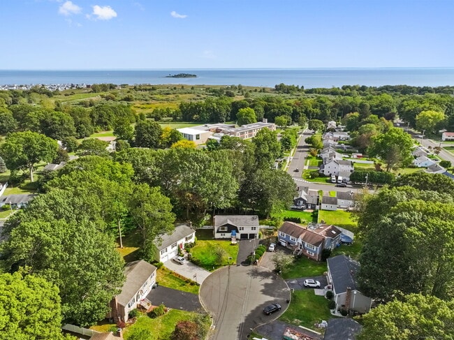 Photo - 29 Magellan Dr