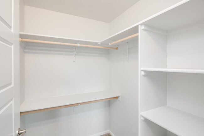 Photo - Fall in Love With This Cutie 2 Bedroom! Unit O101